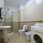 Select 9 Apartment *